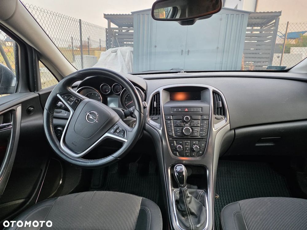 Opel Astra 1.4 T Cosmo - 12