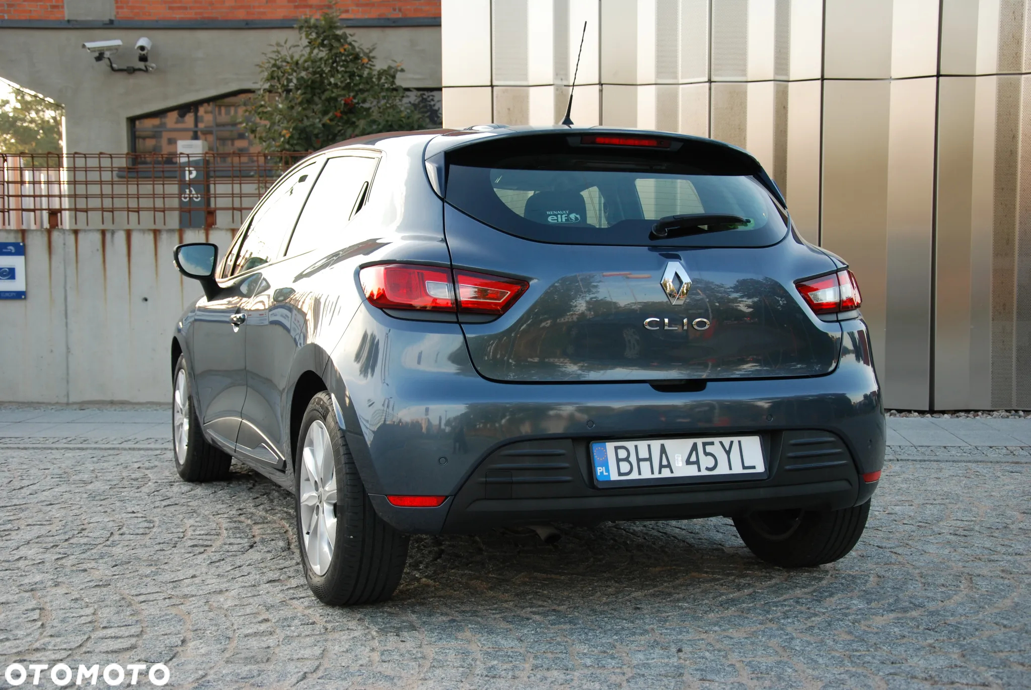 Renault Clio 0.9 TCe Alize - 4