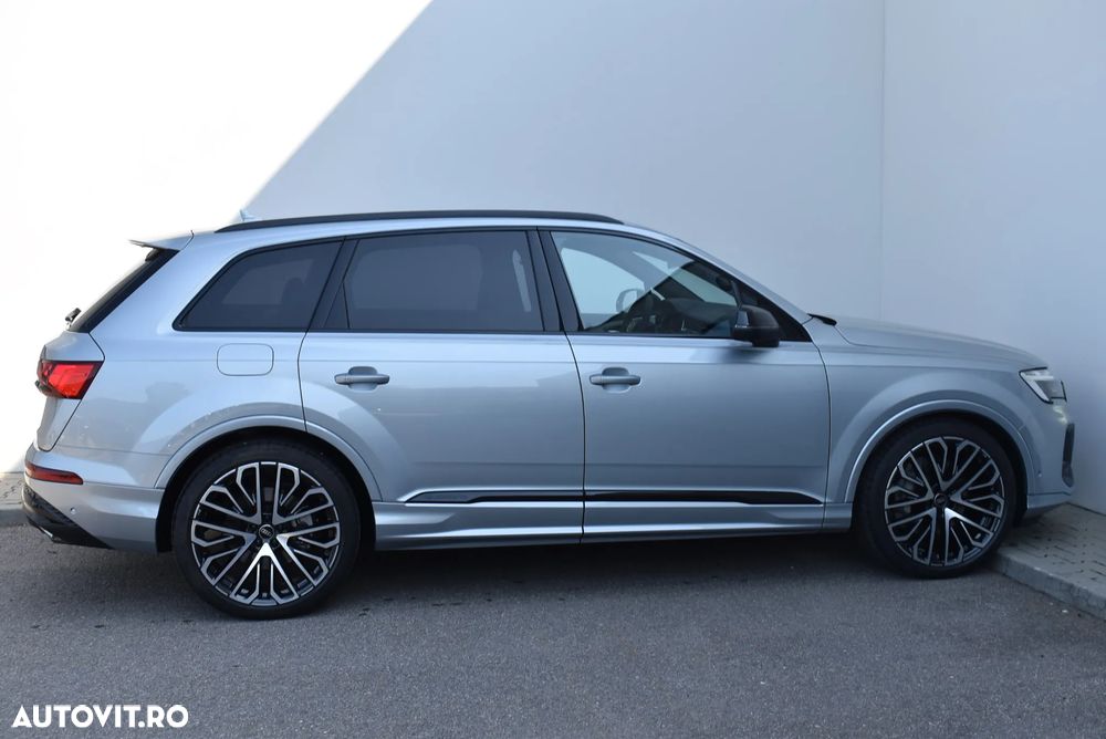 Audi Q7 55 TFSI quattro Tiptronic MHEV S Line - 4