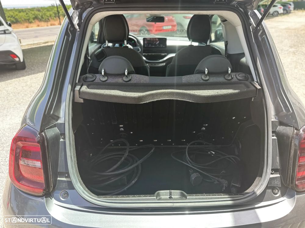 Fiat 500e 3 + 1 42 kWh - 7