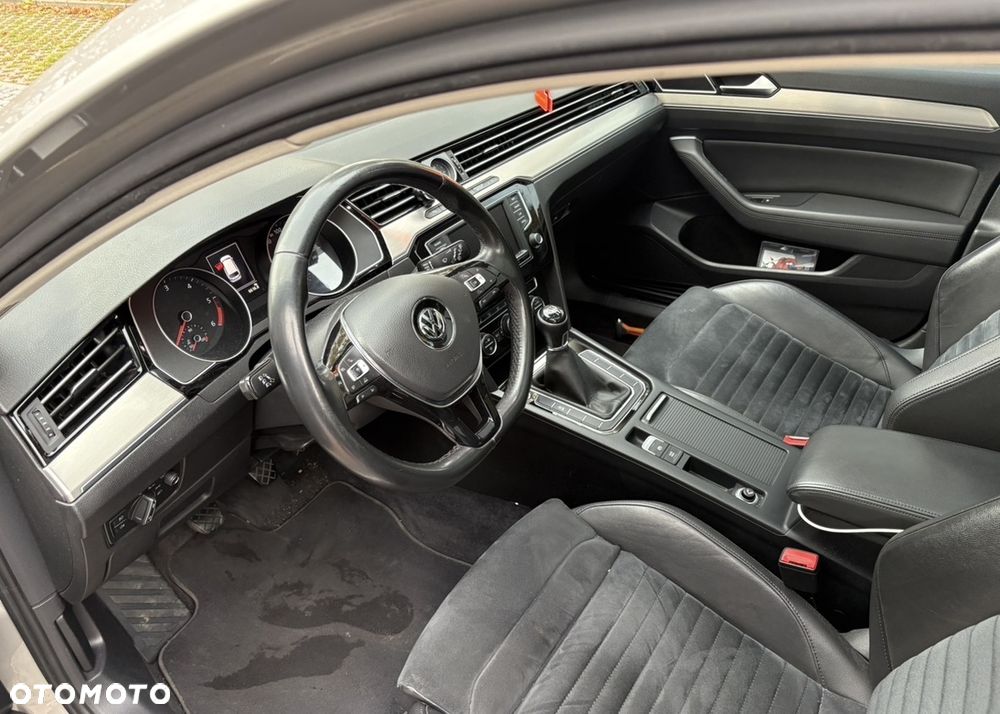 Volkswagen Passat 2.0 TDI BMT Highline - 6