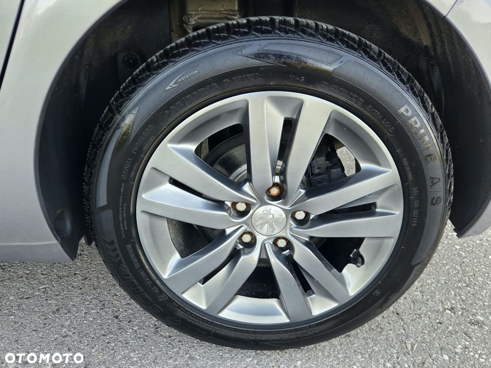 Peugeot 308 1.2 PureTech Access S&S - 27