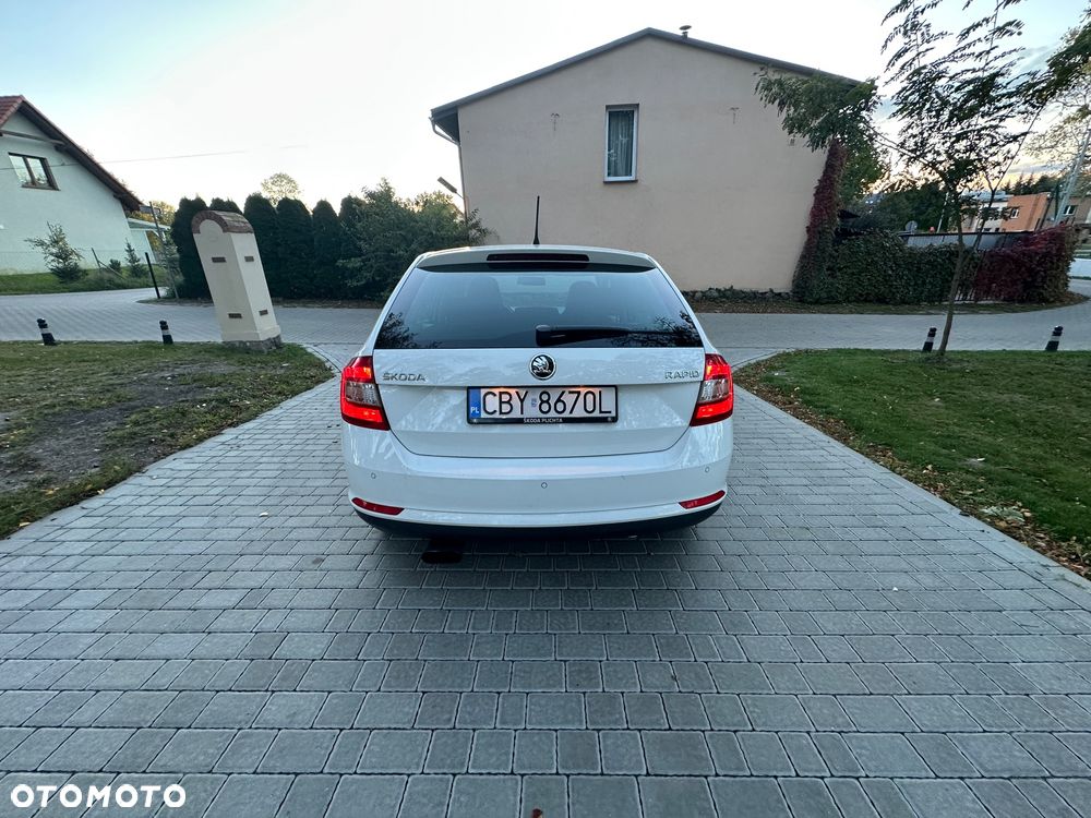 Skoda RAPID - 23