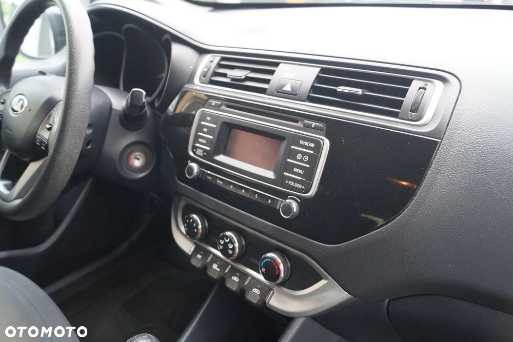 Kia Rio 1.2 Edition 7 - 21