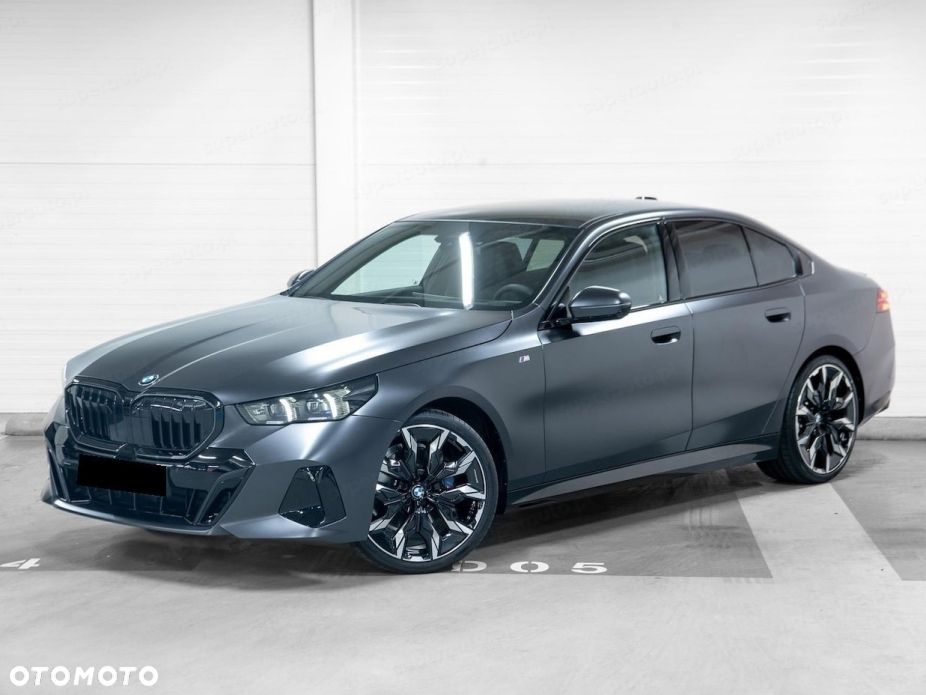 BMW Seria 5 540d xDrive mHEV M Sport - 3