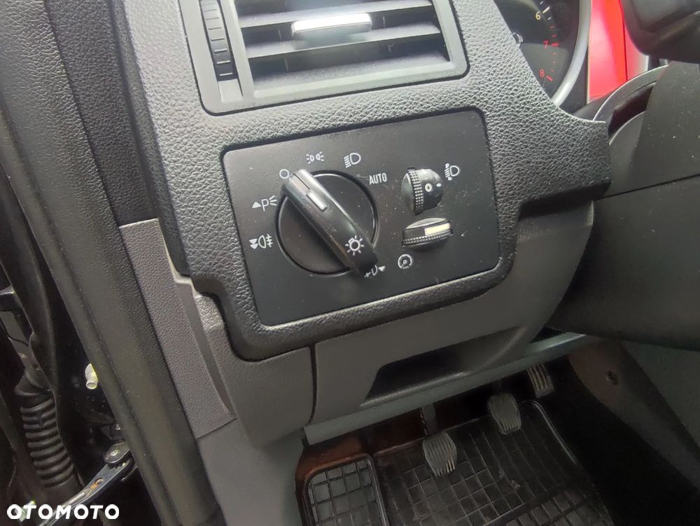 Ford C-MAX 1.8 Ghia - 12