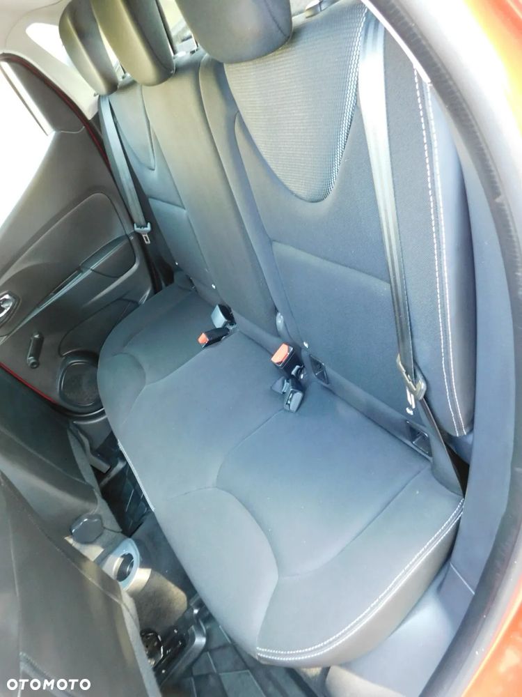 Renault Clio 1.2 16V 75 LIMITED - 17