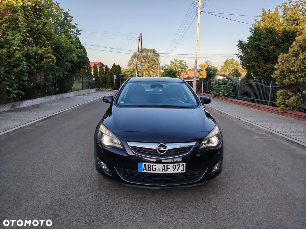Opel Astra 1.4 Turbo Cosmo - 2
