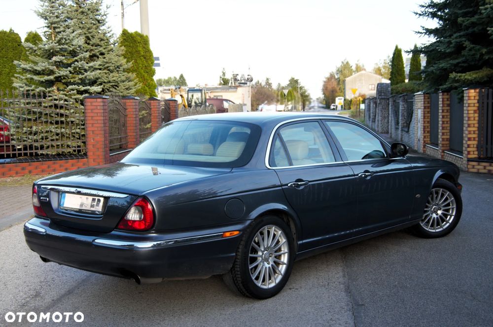 Jaguar XJ XJ6 2.7 D Executive - 23