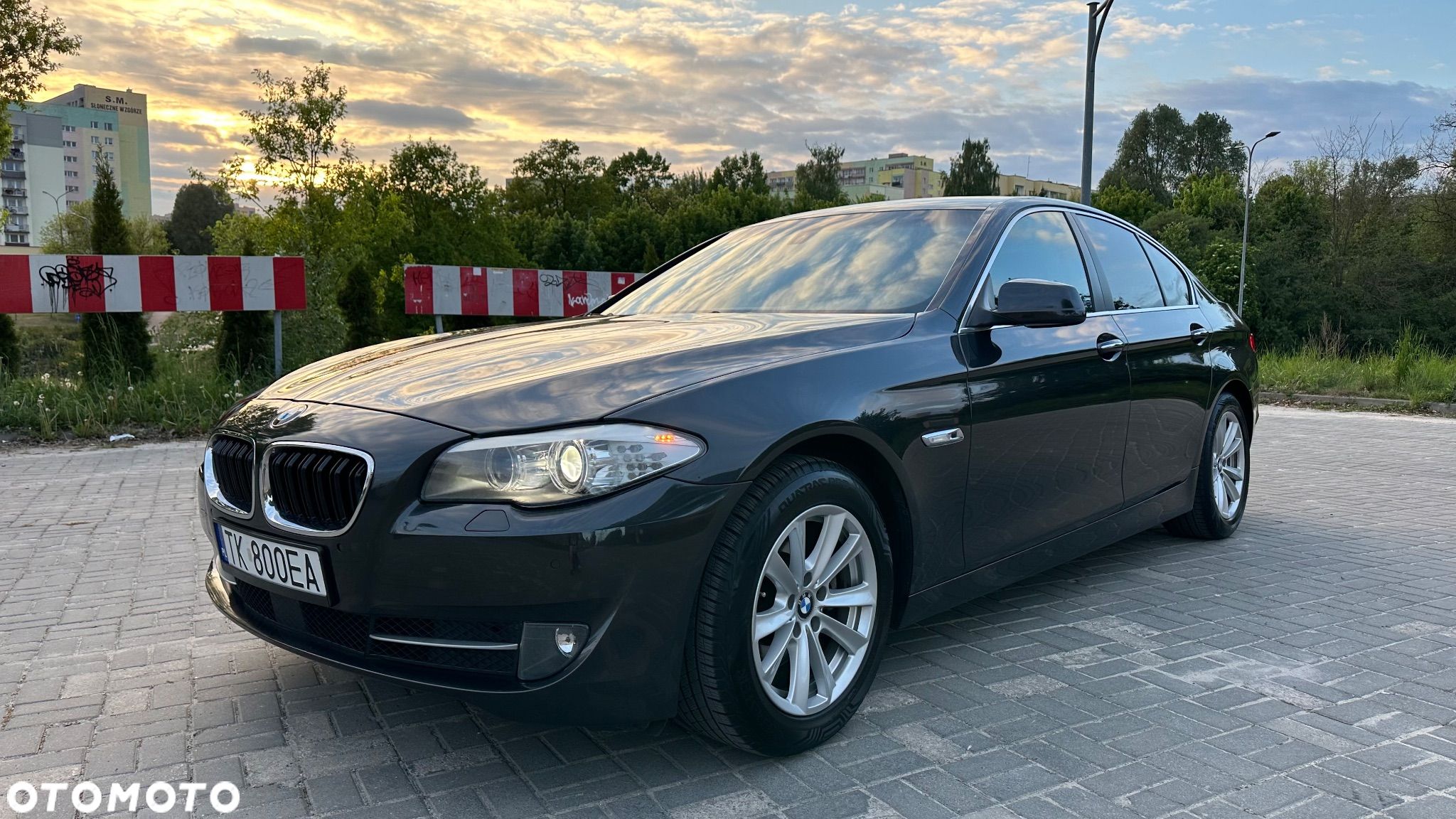 BMW Seria 5 523i Sport-Aut - 1