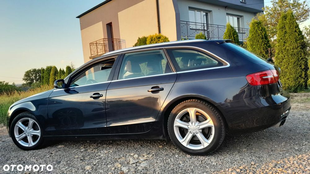 Audi A4 Avant - 30
