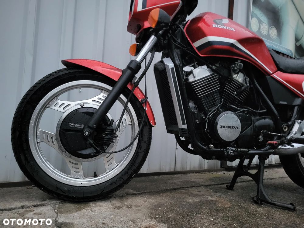 Honda VT - 12