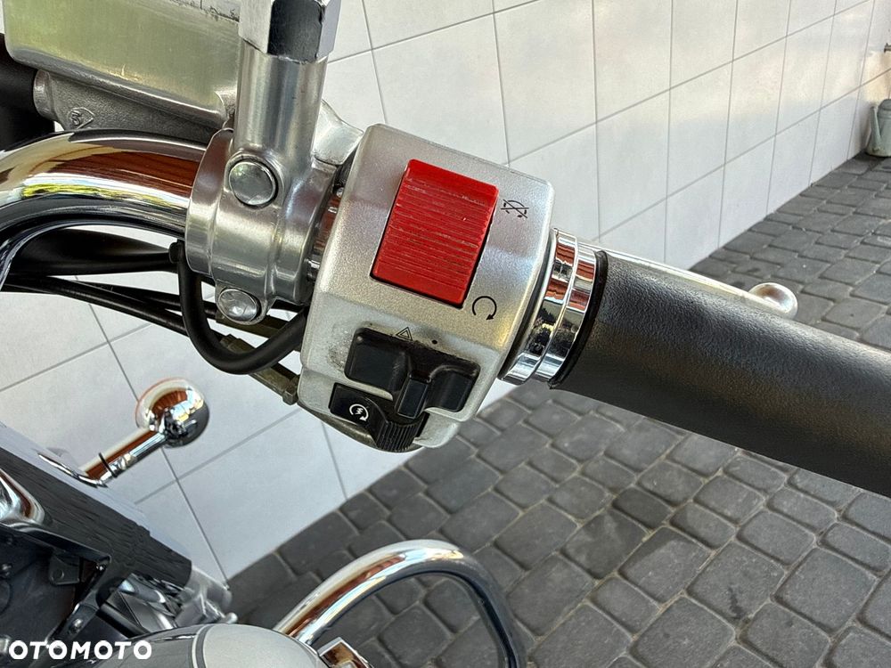 Suzuki Intruder - 40