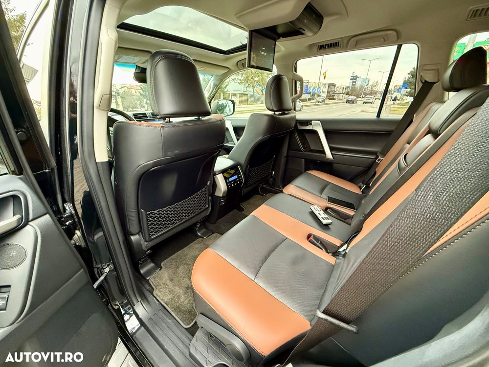 Toyota Land Cruiser 2.8l D-4D 204 CP A/T Luxury Black Matte Edition - 6