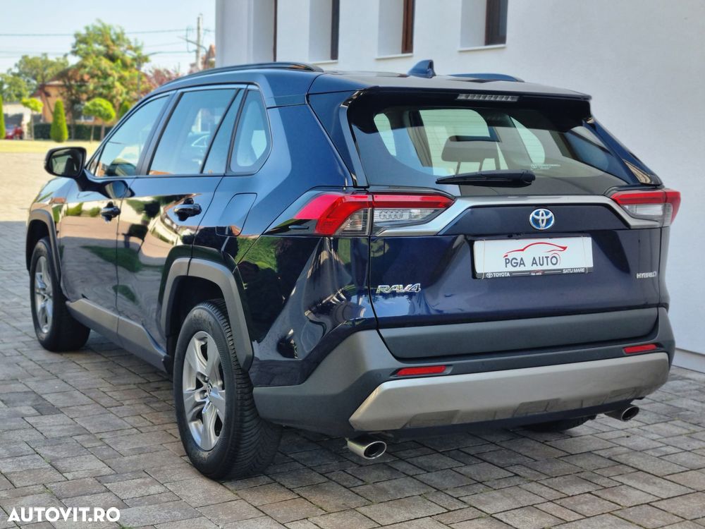 Toyota RAV4 - 9