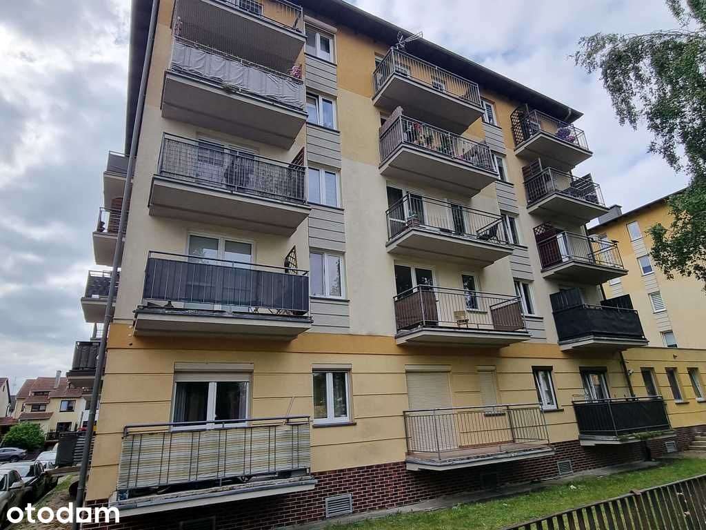Kawalerka w budynku z windą, balkon