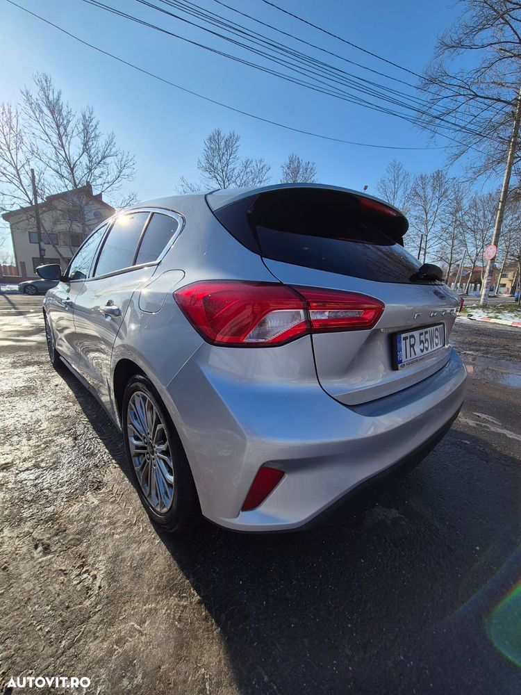 Ford Focus 1.0 EcoBoost Trend Edition - 9