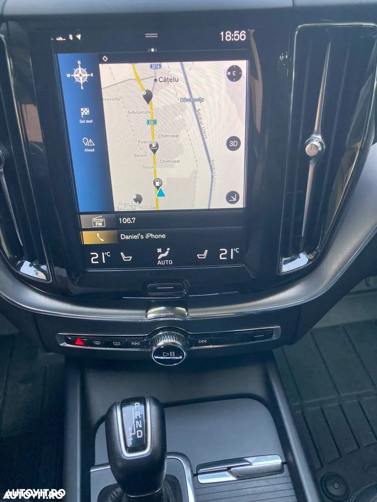 Volvo XC 60 D5 AWD Geartronic Inscription - 11