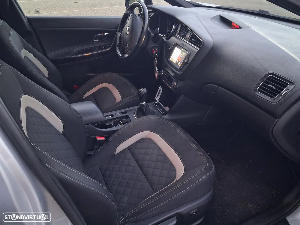 Kia Ceed SW 1.0 T-GDI GT Line - 8