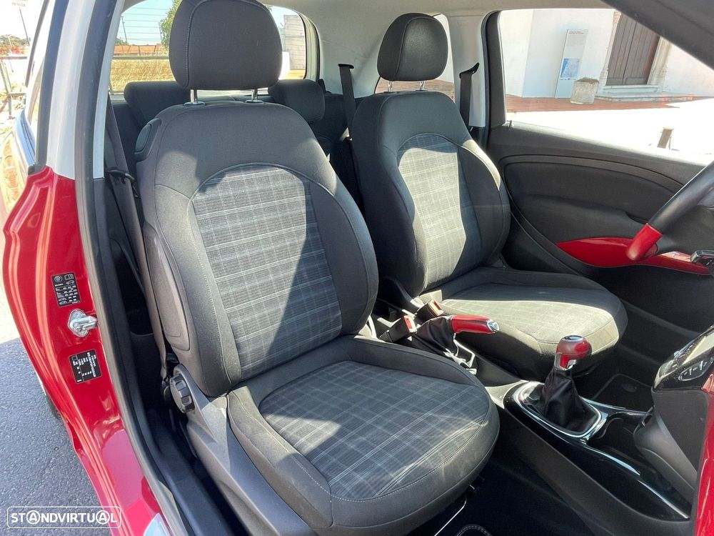 Opel Adam 1.2 Glam J18 - 15