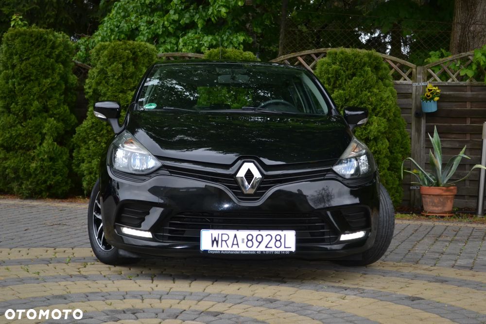 Renault Clio 1.2 16V 75 Limited - 4