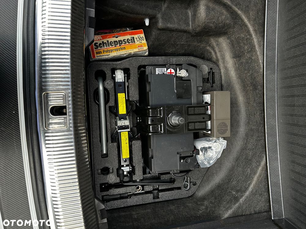 Audi A4 Avant 2.0 TDI Quattro Line - 21