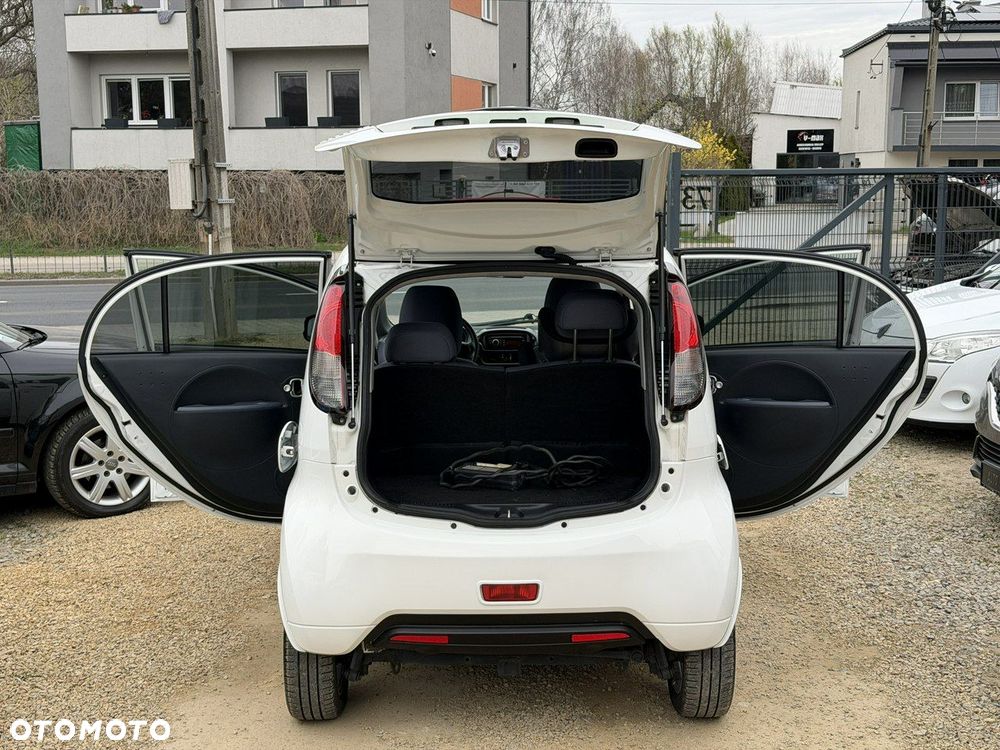 Peugeot iOn High Line - 25