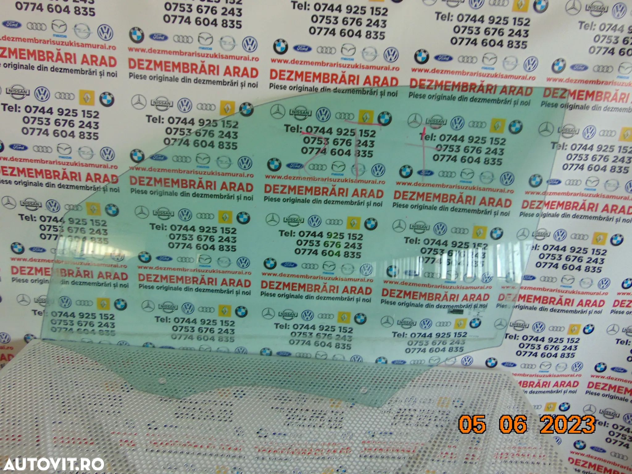 Geam usa Mercedes GLB x247 geamuri usi fata spate stanga dreapta dezmembrez glb x247 2.0 benzina 4x - 1