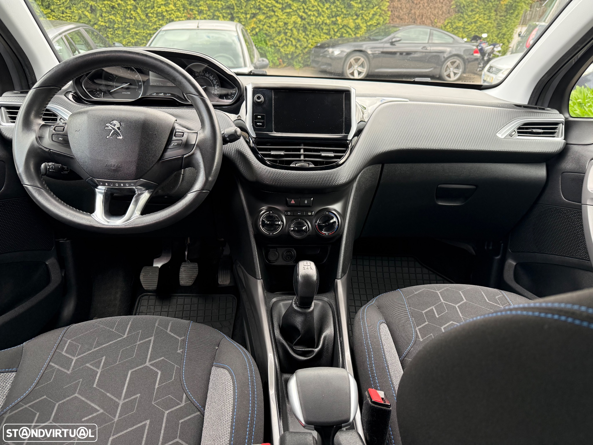 Peugeot 2008 1.2 PureTech Allure - 7