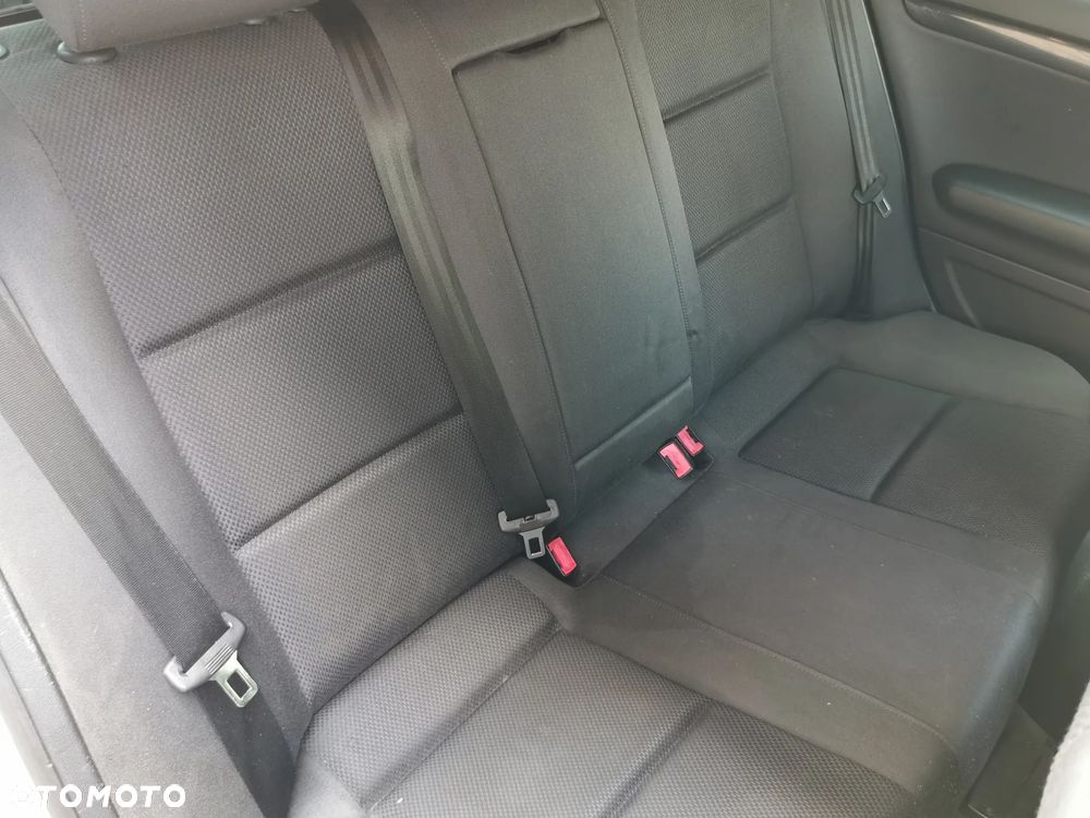 Audi A4 Avant 1.8T - 8