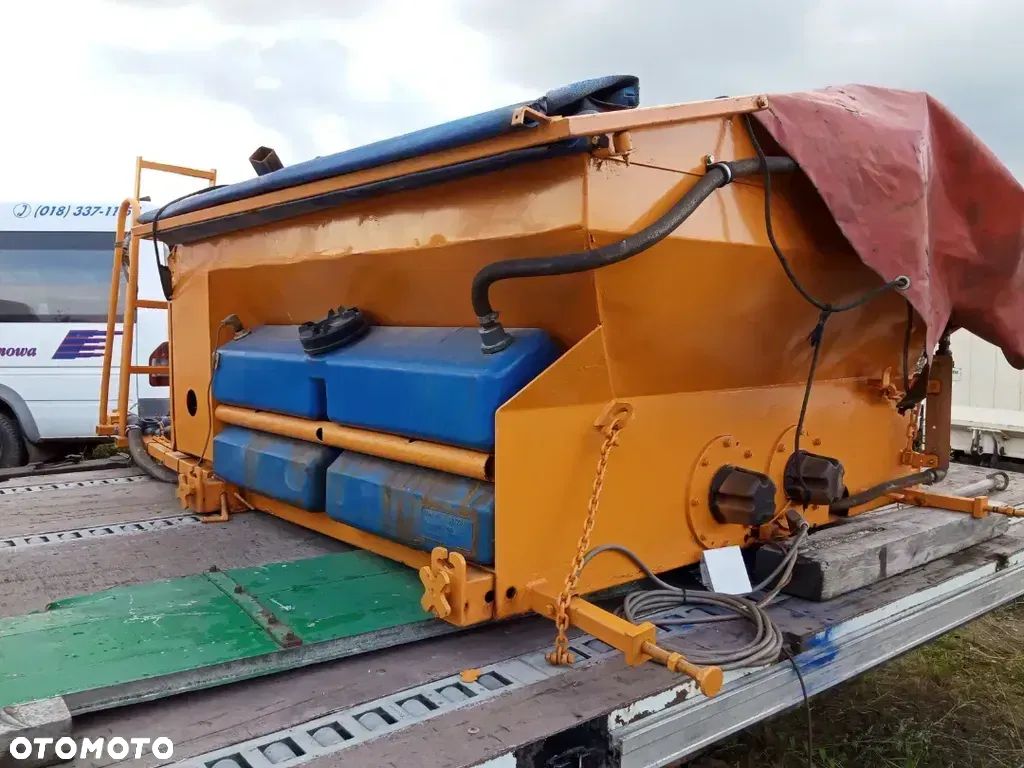 Zabudowa piaskarka solarka - 1