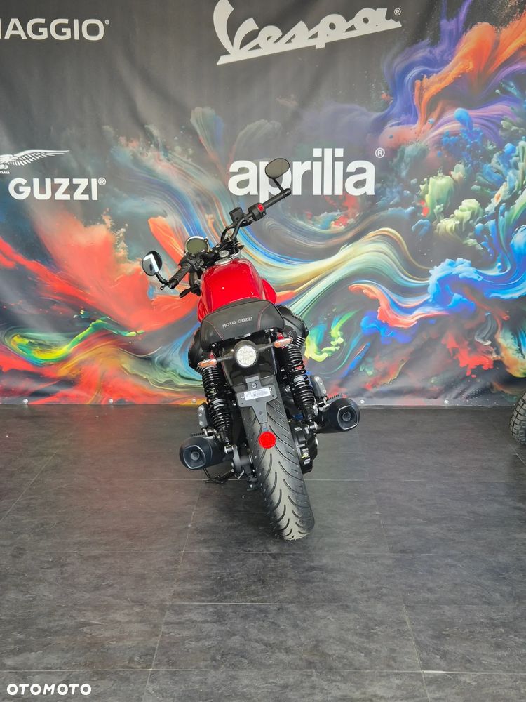 Moto Guzzi V7 - 7