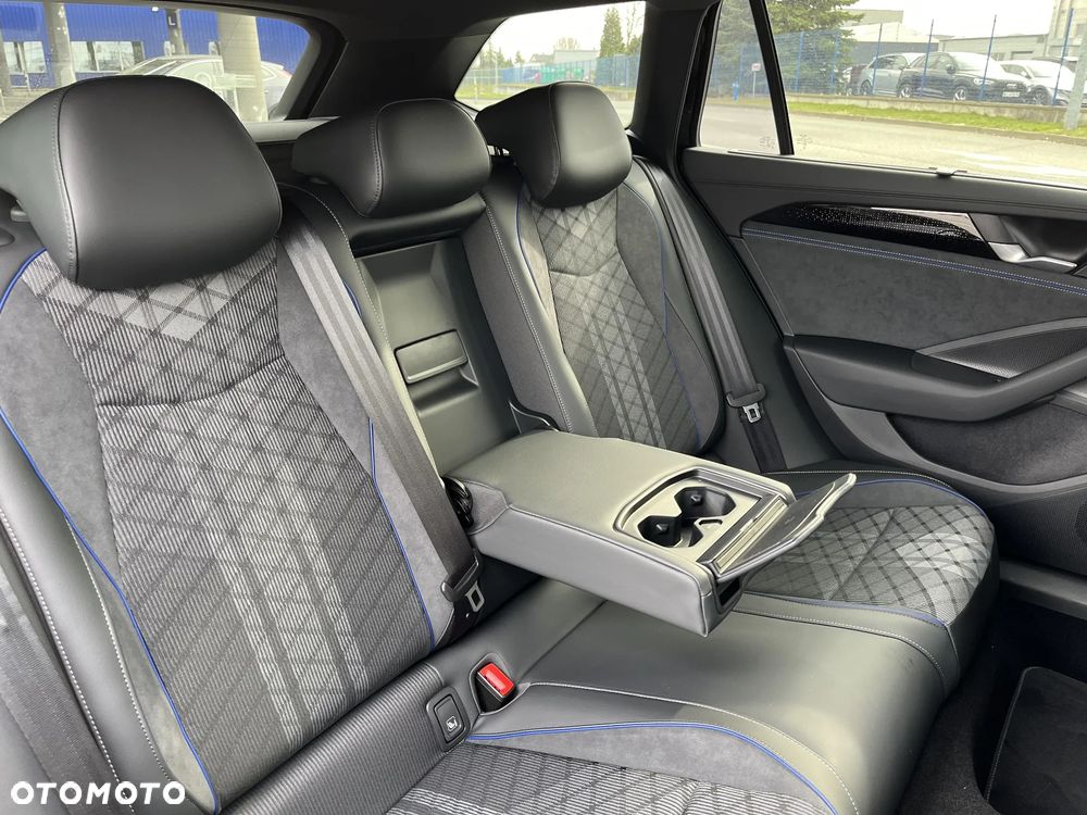 Volkswagen Passat - 28