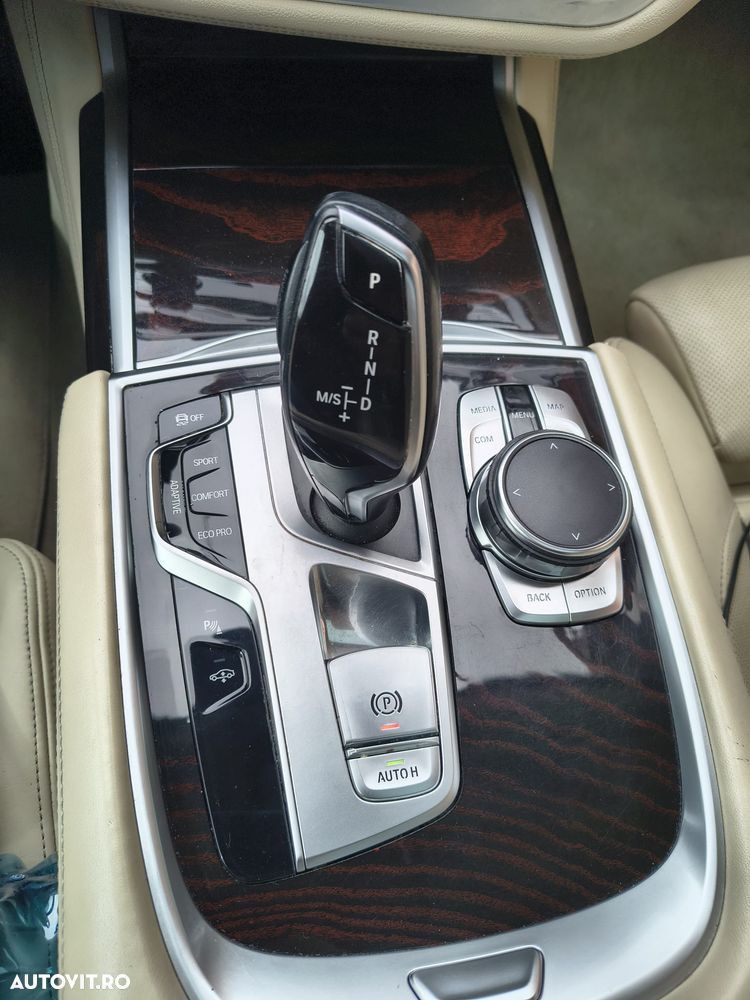 BMW Seria 7 - 8