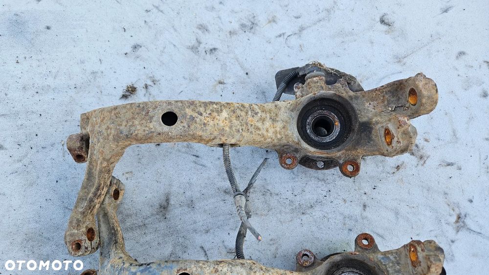 Zwrotnica piasta lewa prawa przód ABS Audi A6 C5 A4 B5 VW Passat B5 1,9 TDI 8D0407258T 8D0407257T 8D0407257AC 8D0407258AC - 12