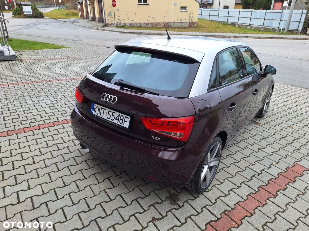 Audi A1 Sportback 1.6 TDI S line edition - 12