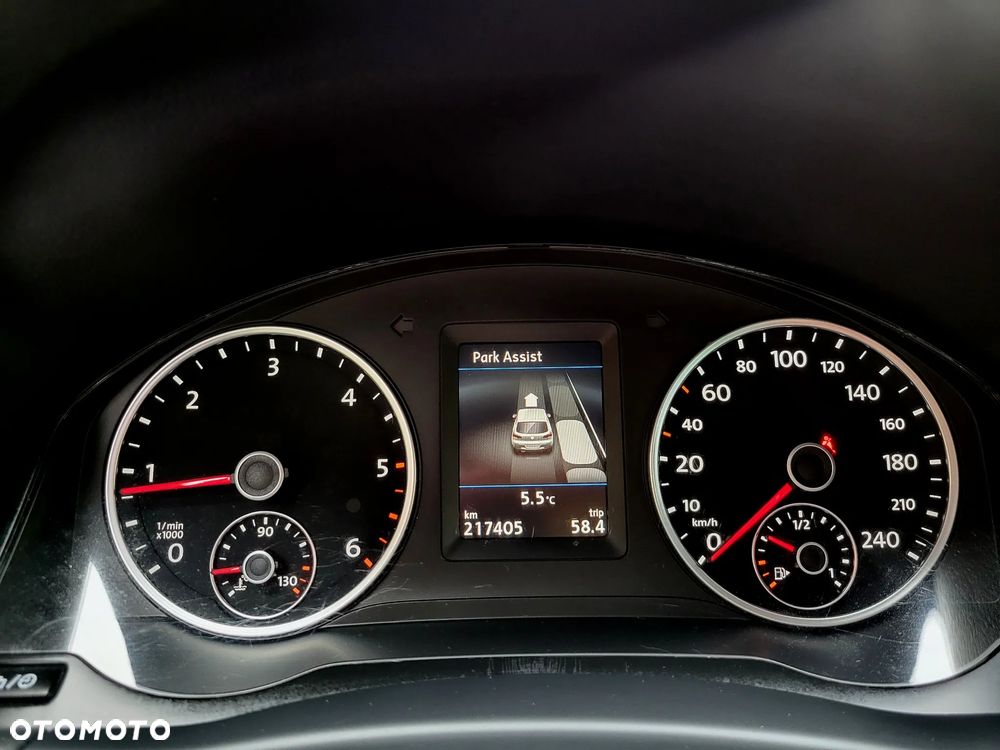 Volkswagen Tiguan 2.0 TDI SCR 4MotION DSG R-Line - 39