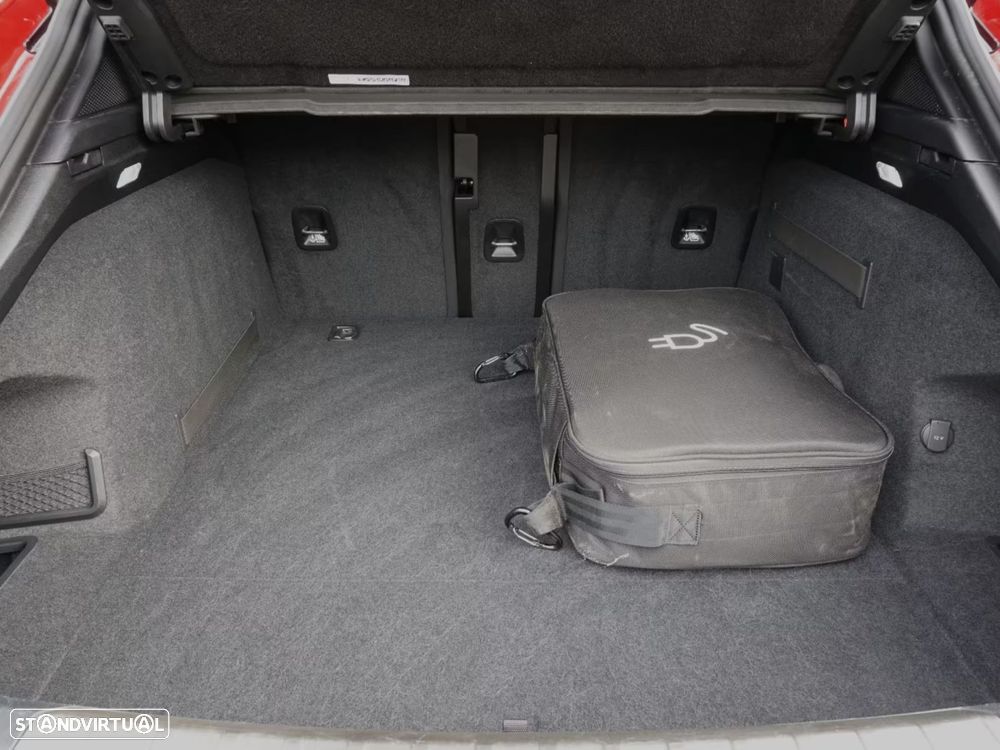 Porsche Taycan Sport Turismo - 30