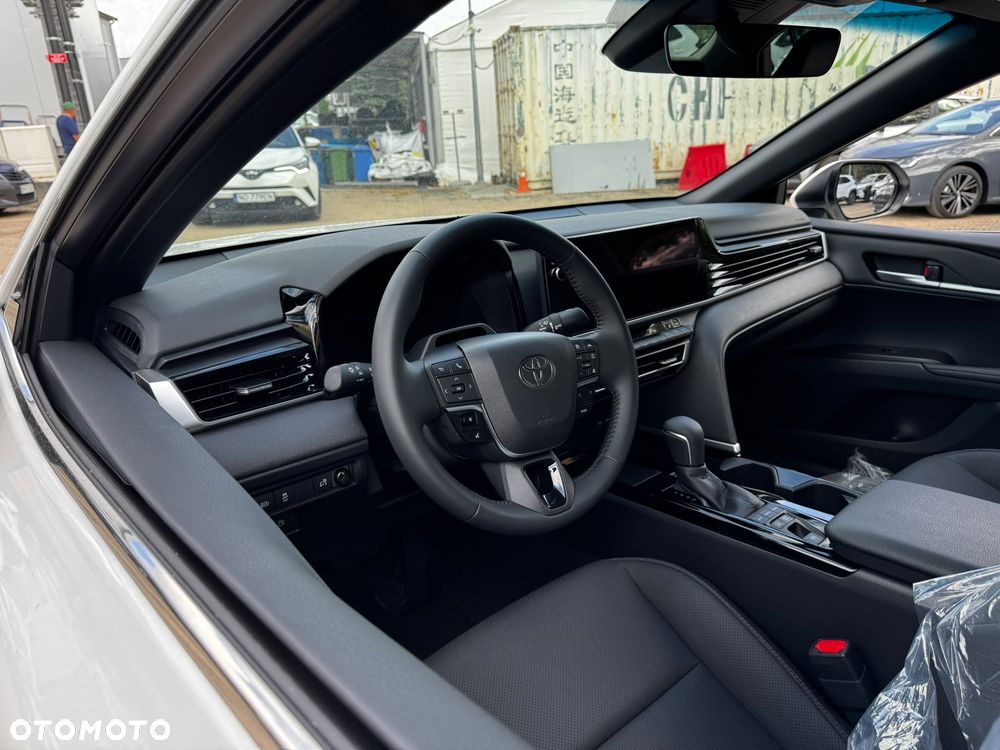 Toyota Camry 2.5 Hybrid Dynamic Force Comfort e-CVT - 12