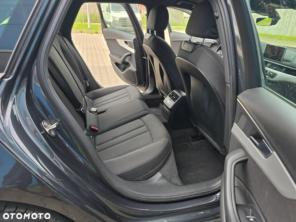 Audi A4 Avant 2.0 TDI ultra S tronic sport - 16