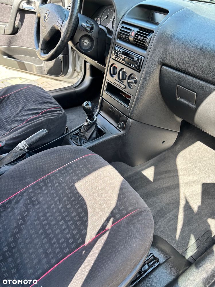 Opel Astra - 19