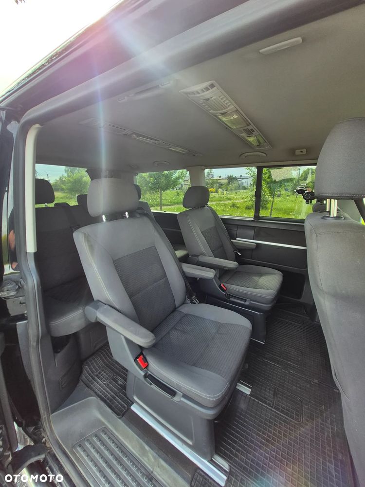 Volkswagen Multivan - 9