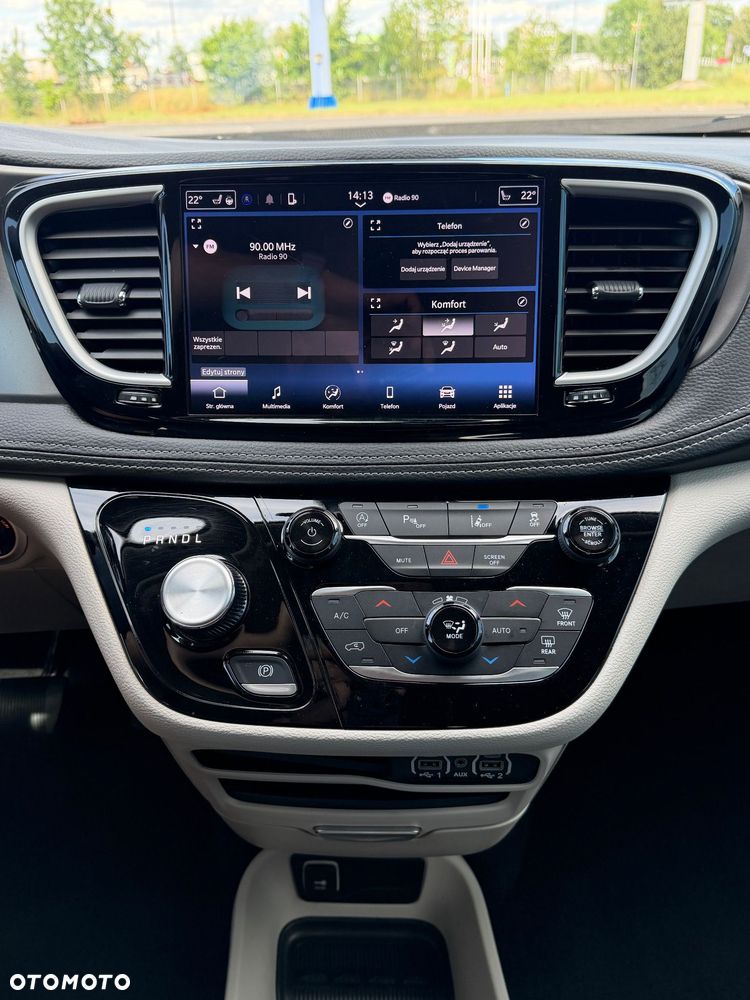 Chrysler Pacifica - 20
