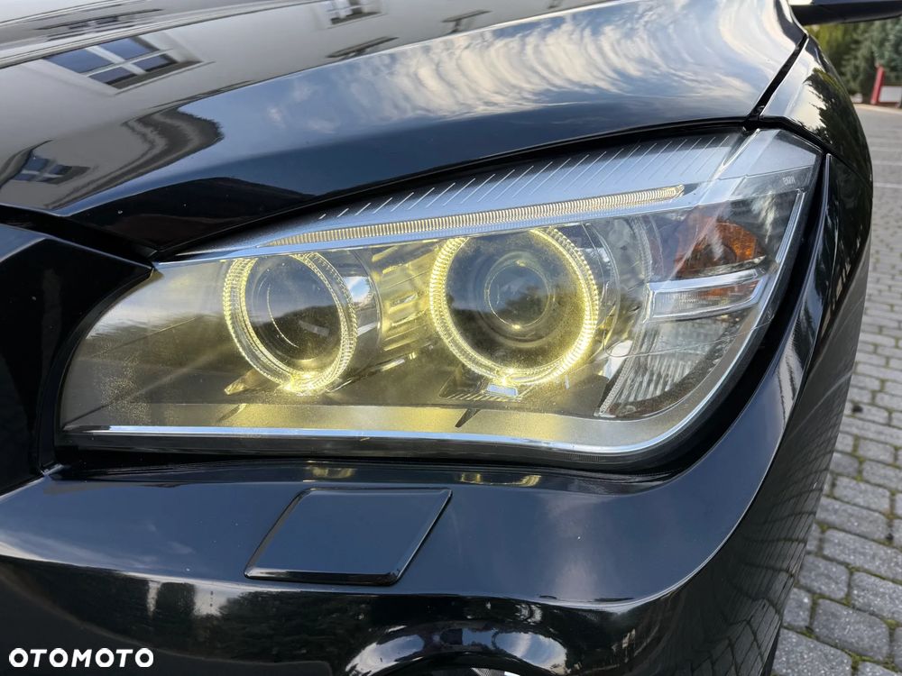 BMW X1 xDrive18d Sport Line - 13