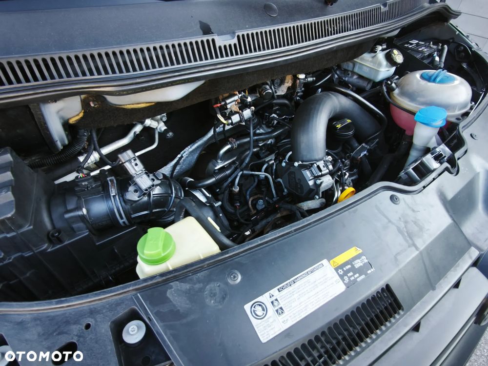 Volkswagen Transporter - 11