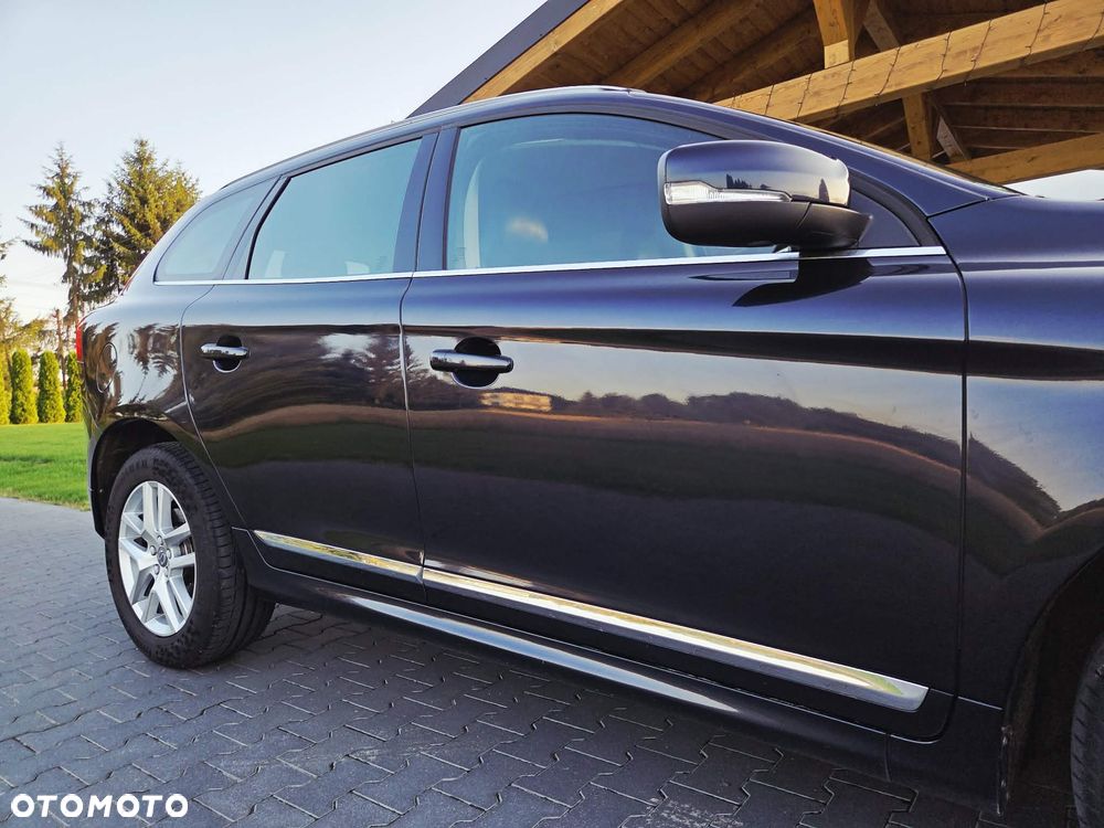 Volvo XC 60 D4 AWD Summum - 25