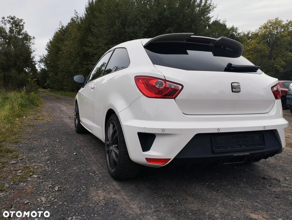 Seat Ibiza SC 1.4 TSI DSG Cupra - 3