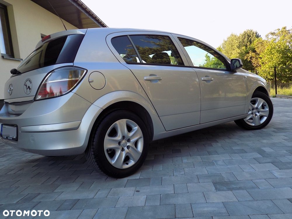 Opel Astra 1.6 Edition - 17