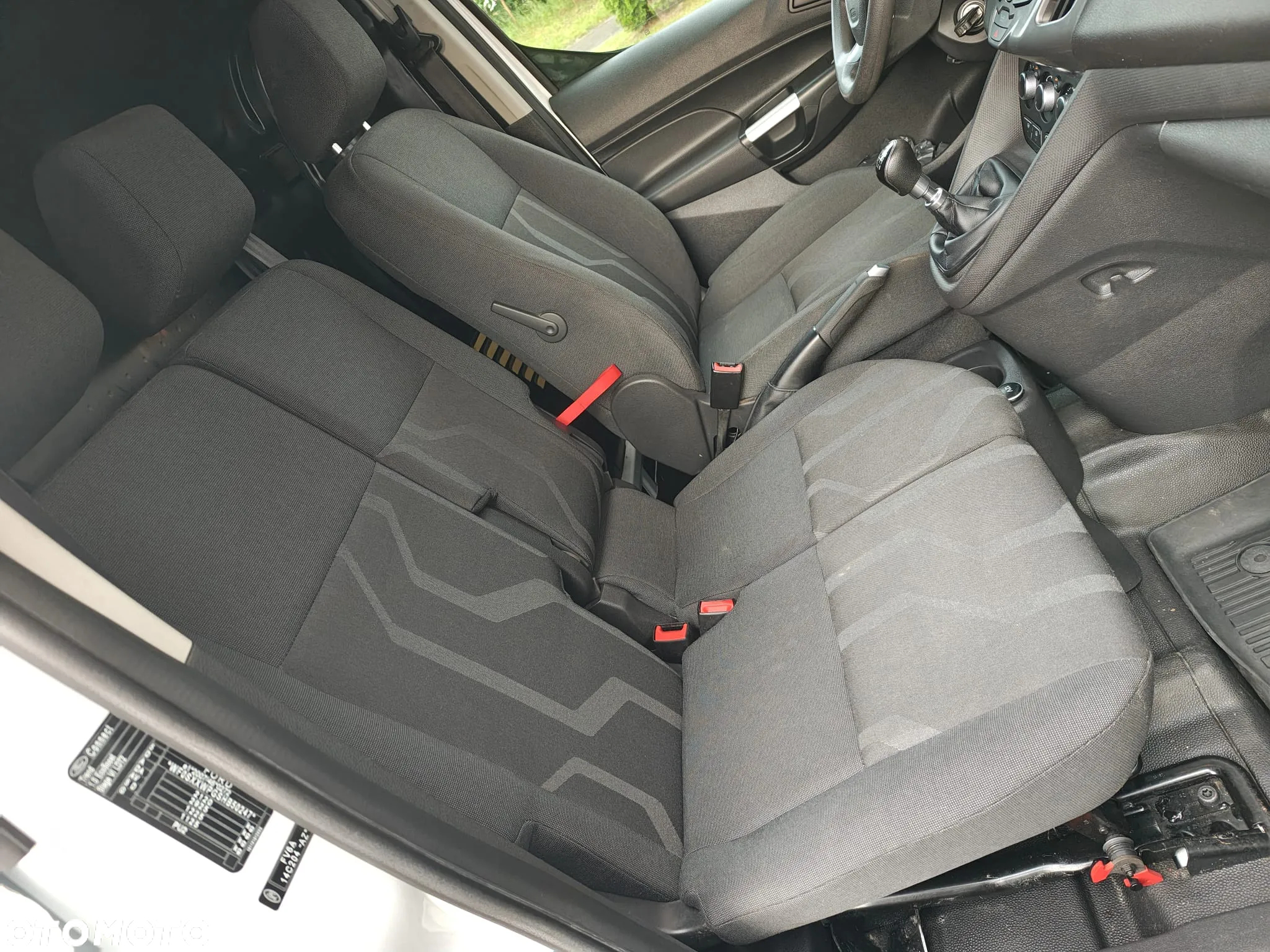 Ford TRANSIT CONNECT - 10