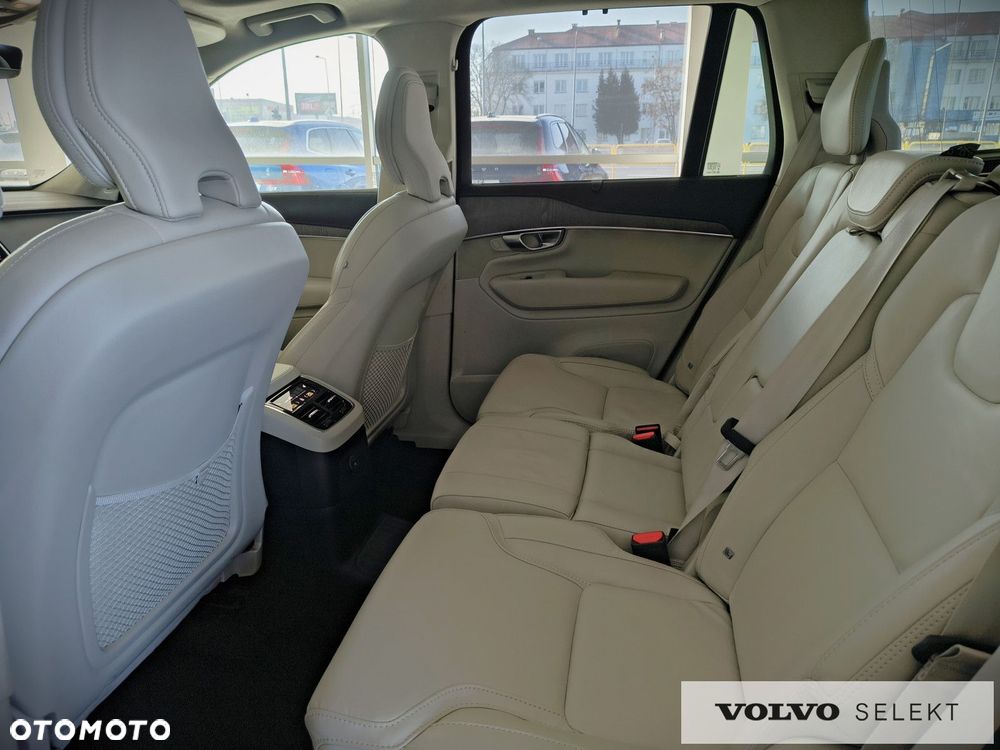 Volvo XC 90 - 13